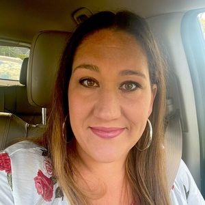 Meet your Posher, Corinne